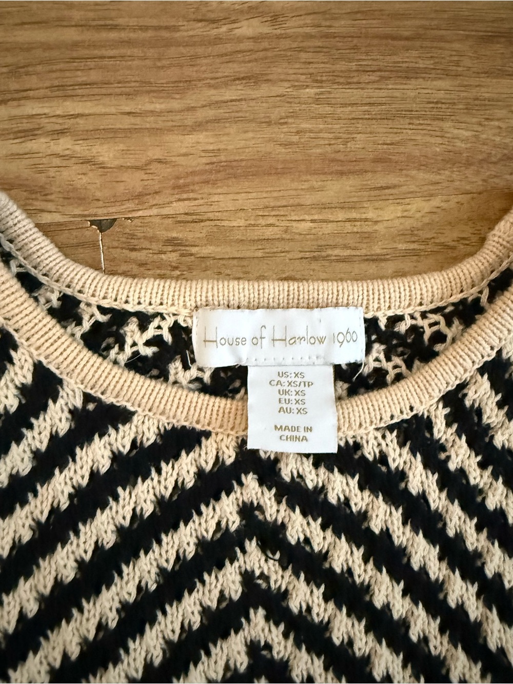 House of Harlow 1960 Black and Cream Chevron Knit Maxi Dress - Picture 5 of 12